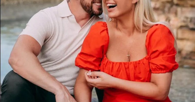 Couple Shares Money Management Insights as Oriflame Sellers